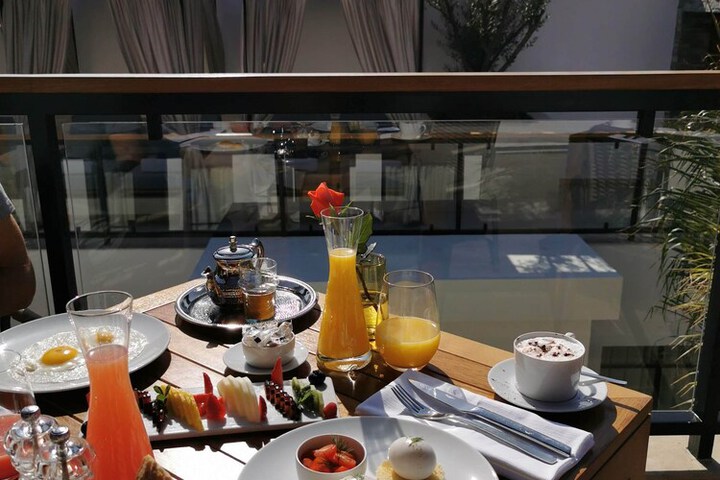Breakfast/Coffee Service 76 of 84