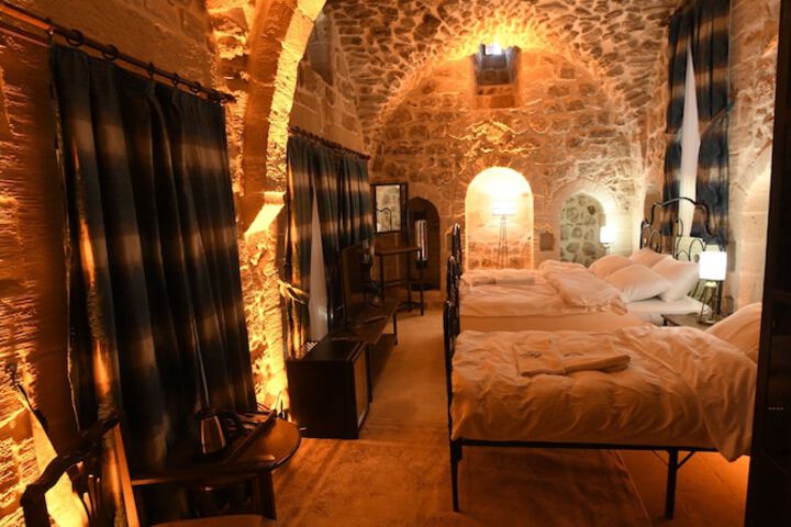 Room 7 of 59