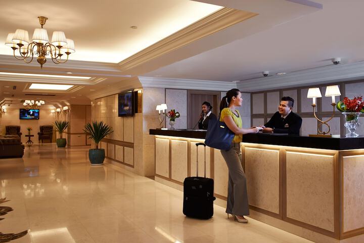 Entrance & Lobby