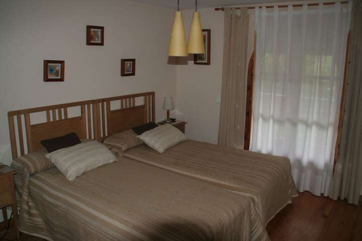 Room 3 of 16