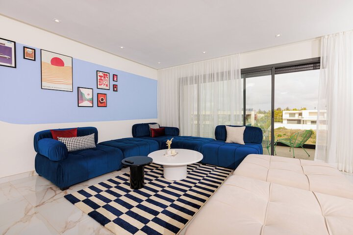 Room 34 of 47