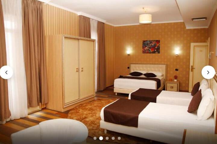 Room 16 of 62