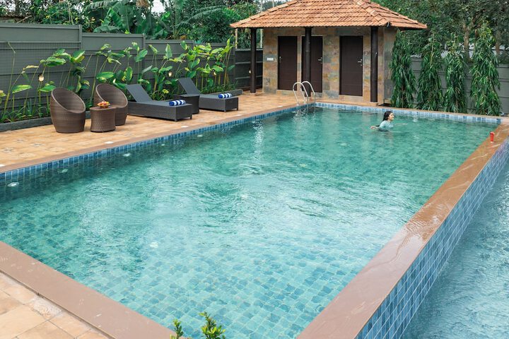 Pool 37 of 106