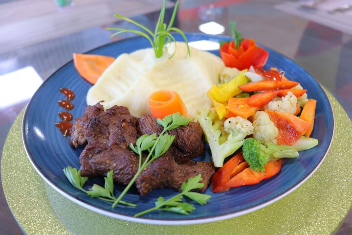 Dining 70 of 111