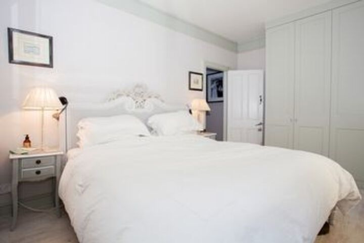 Room 10 of 19