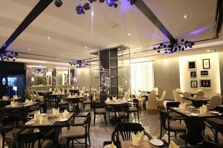 Dining 64 of 93