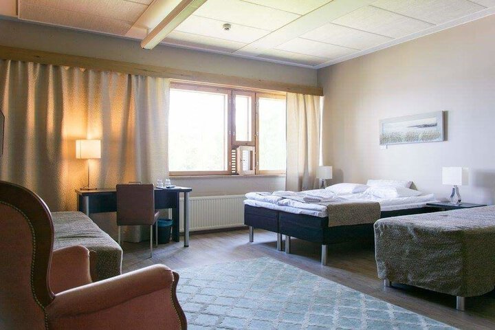 Room 6 of 35