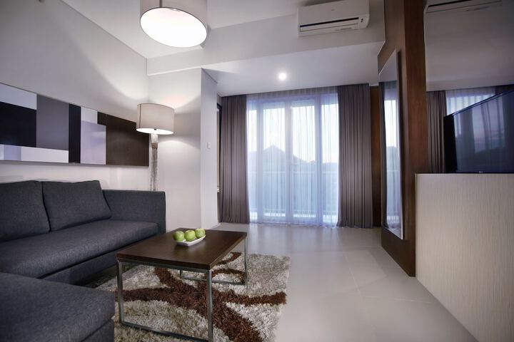 Room 13 of 27
