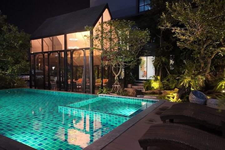 Pool 68 of 101