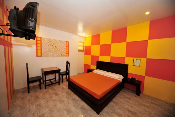 Room 5 of 45