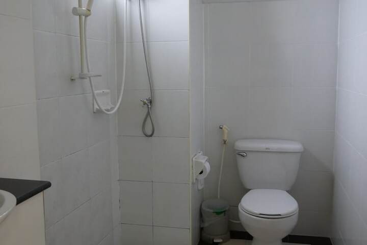 Room 20 of 25