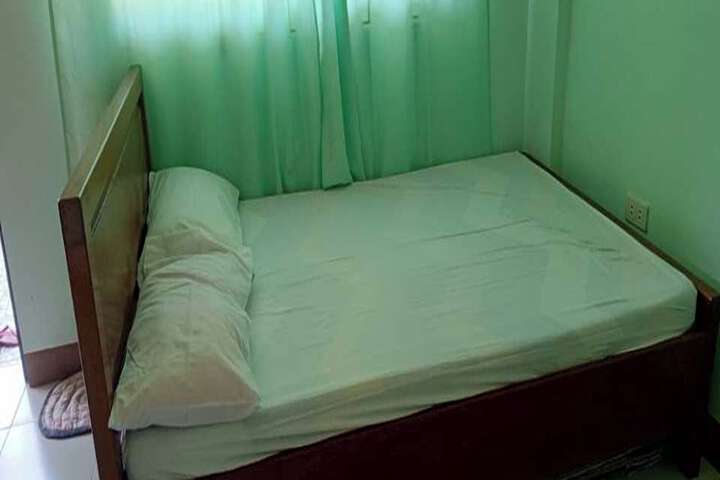 Room 8 of 24
