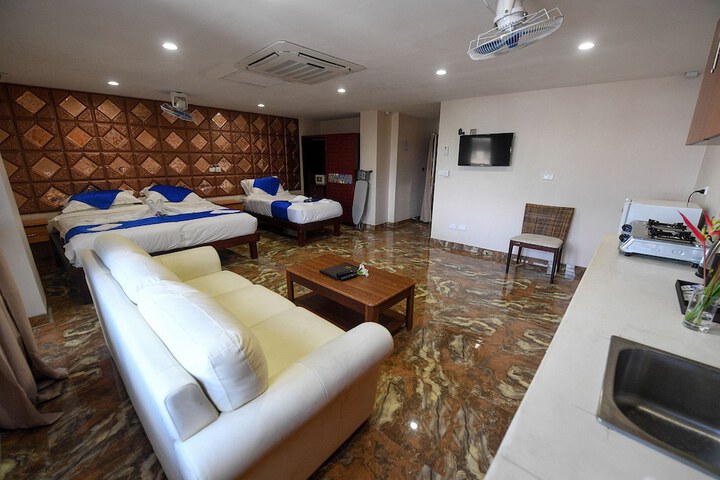 Room 33 of 41