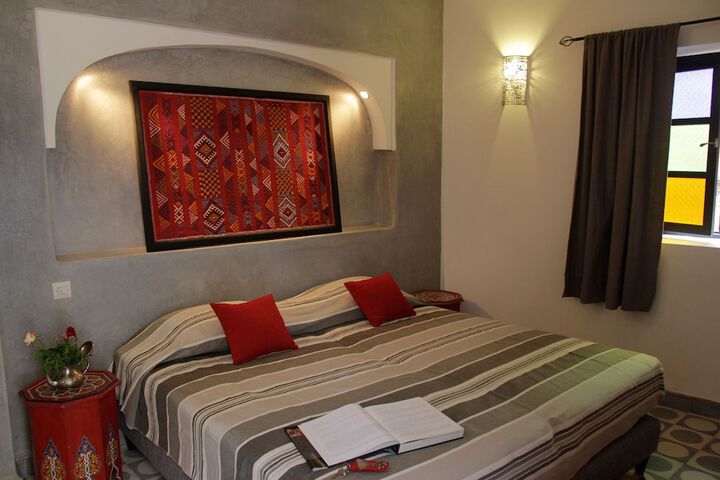 Room 9 of 65