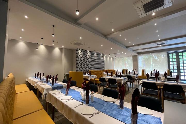 Dining 20 of 45