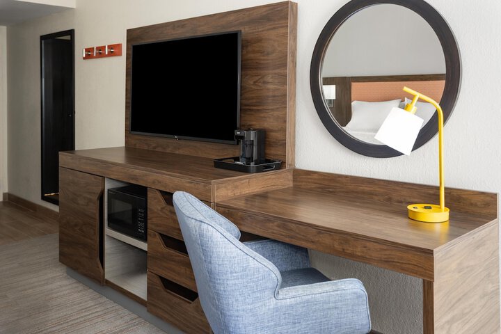 Room 17 of 56