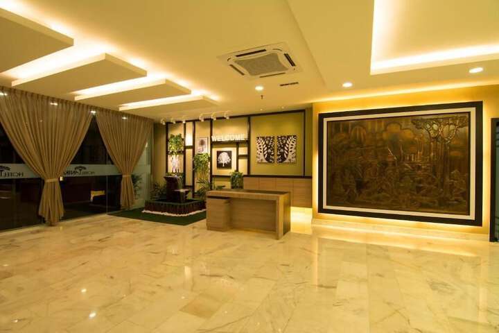 Entrance & Lobby