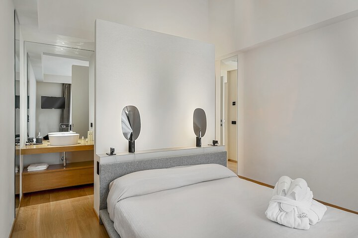Room 33 of 56