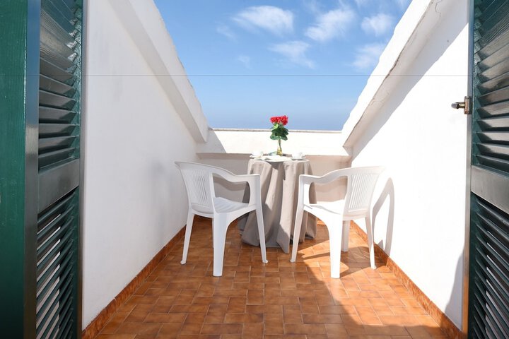 Terrace/Patio 12 of 44