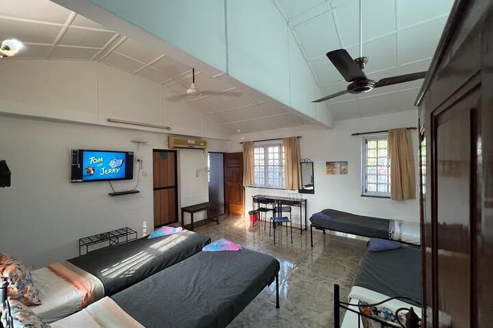 Room 30 of 89