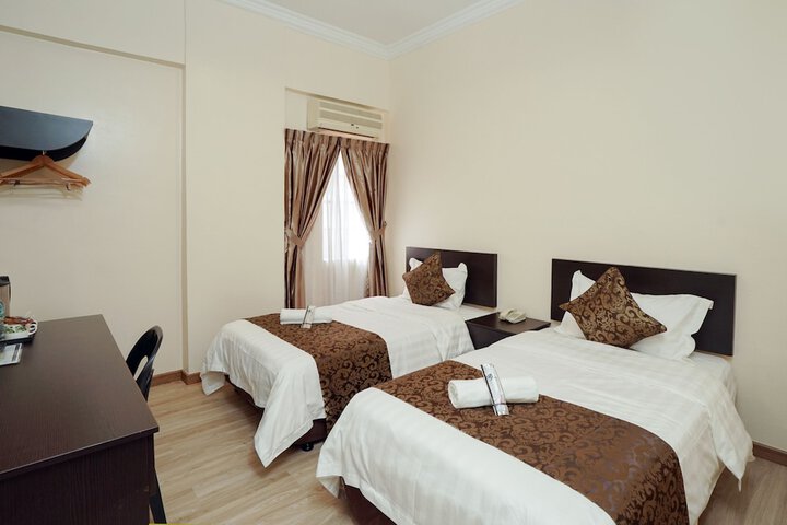 Room 20 of 38