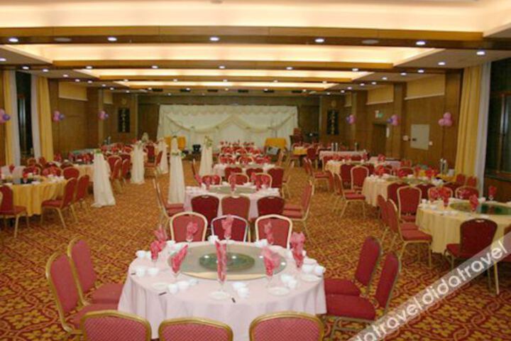 Room 2 of 15