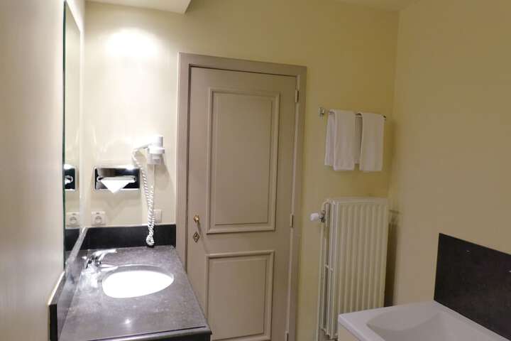 Clean Restrooms