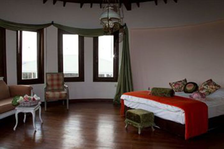 Room 16 of 49