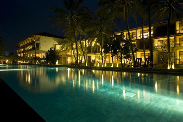 Pools & Facilities