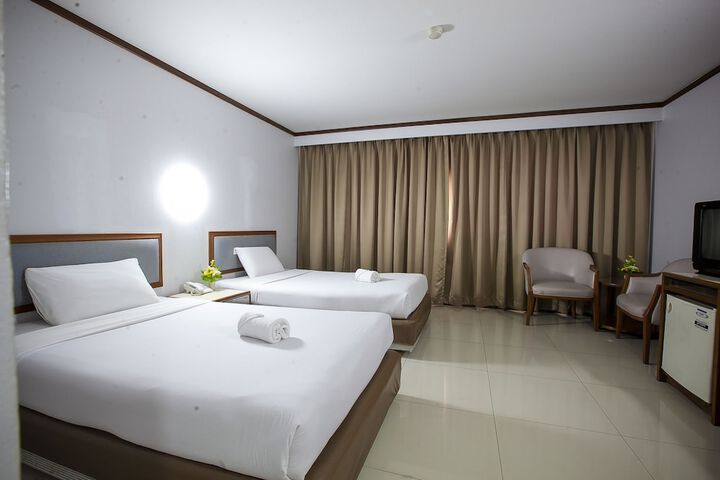 Room 61 of 143