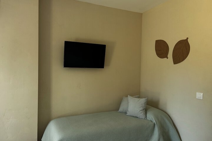 Room 22 of 108