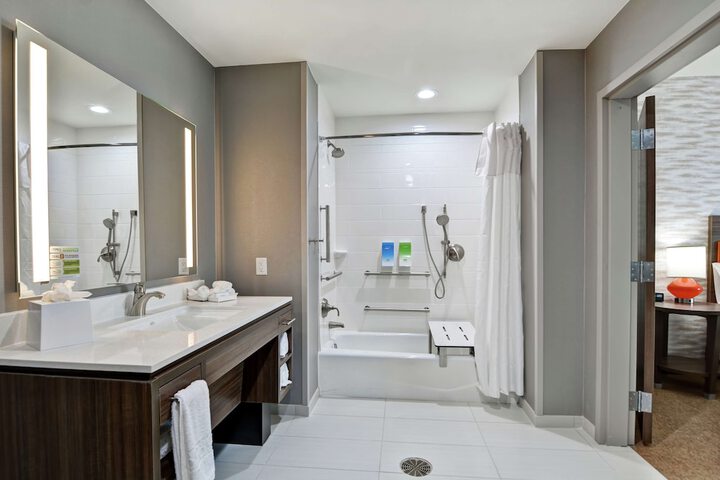 Bathroom shower