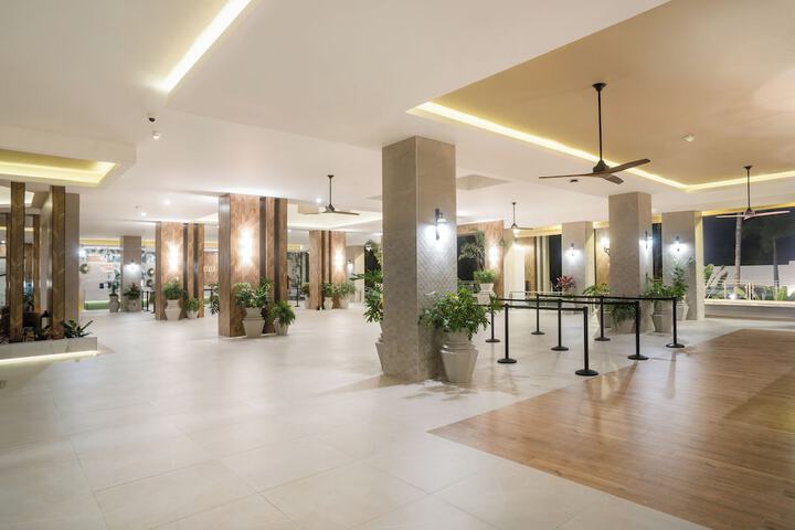 Hotel Lobby