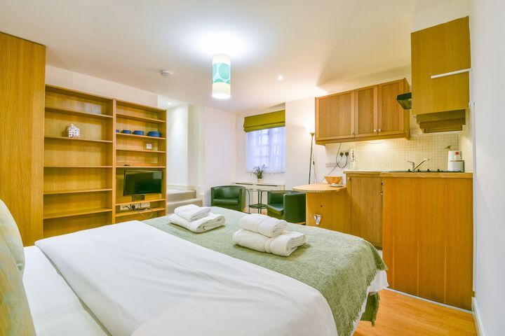 Room 17 of 50
