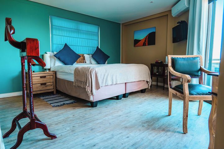 Room 15 of 107