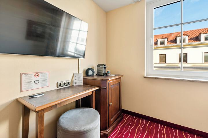 Room 38 of 111