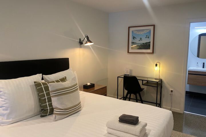 Room 26 of 87