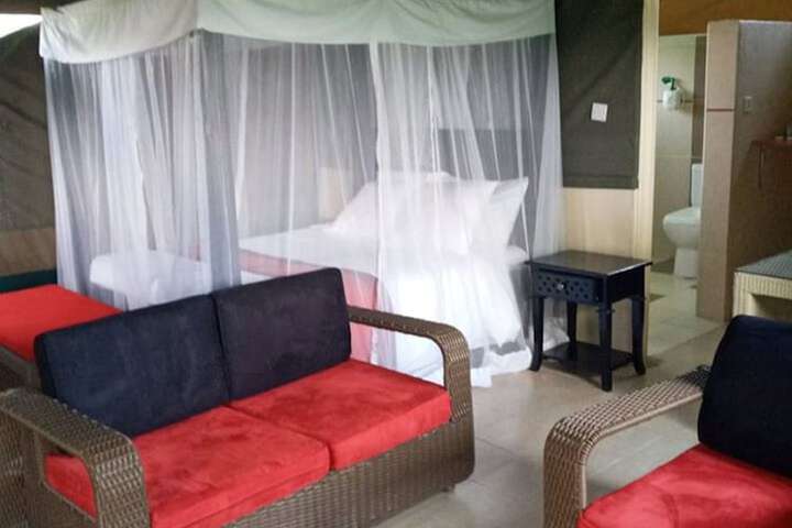 Room 7 of 17