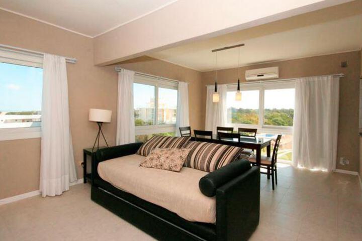 Room 3 of 45