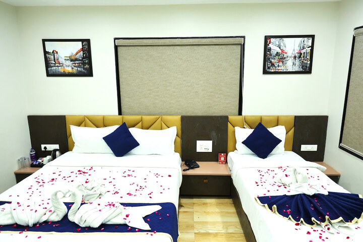 Room 2 of 7