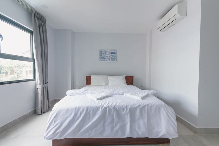 Room 70 of 148