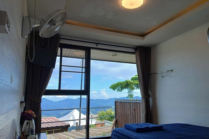 Room 25 of 105