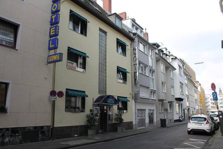 Hotel 41 of 43