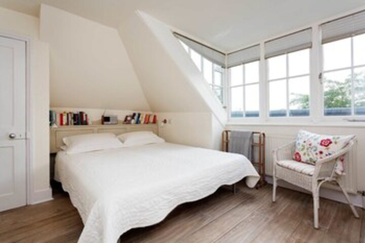 Room 19 of 30