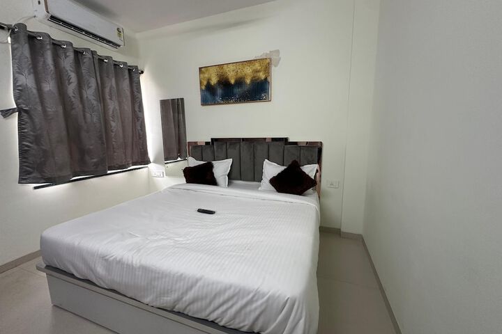 Room 15 of 27
