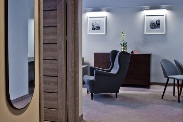 Room 25 of 65
