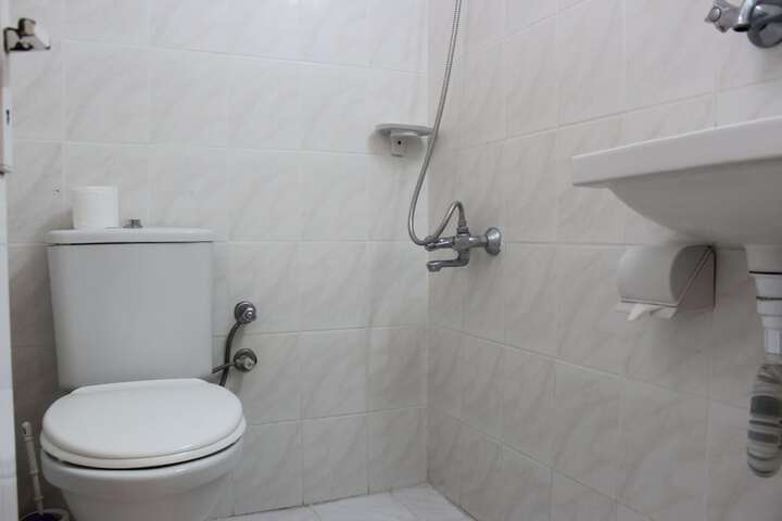 Room 43 of 66
