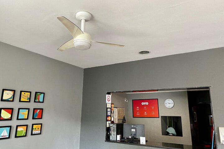 Room 7 of 16
