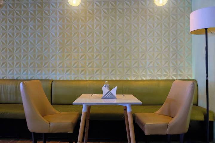 Dining 58 of 70