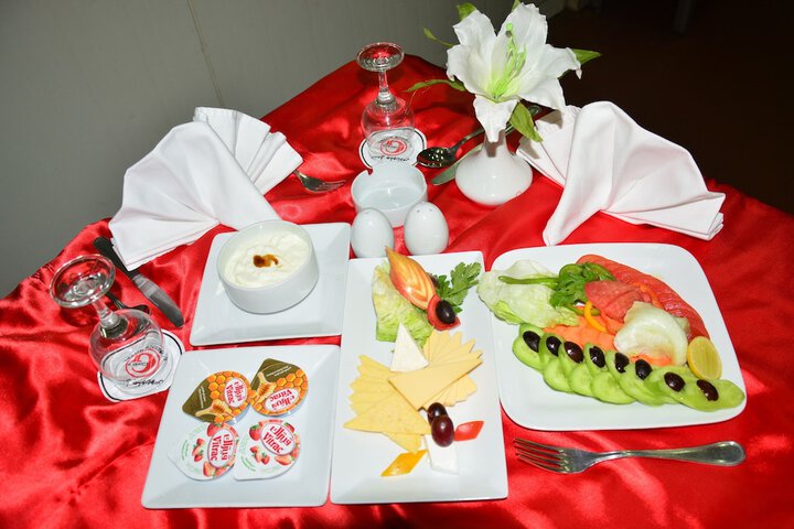 Breakfast/Coffee Service 26 of 43